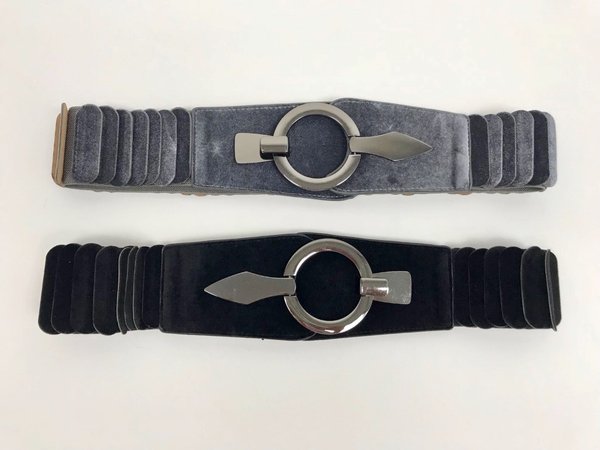 Cinture elasticizzate in velluto con fibbia acciaio.  ( H 7 cm )