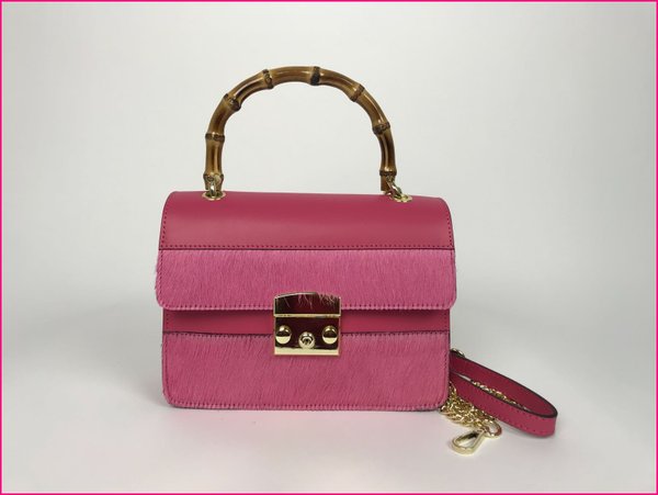 Borsa vera pelle fucsia inserti in cavallino con manico bamboo e tracolla. ( 22x17x7 )