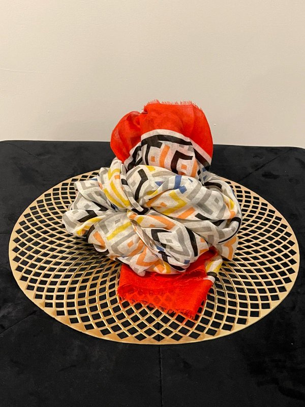 Foulard fantasia quadri arancio.