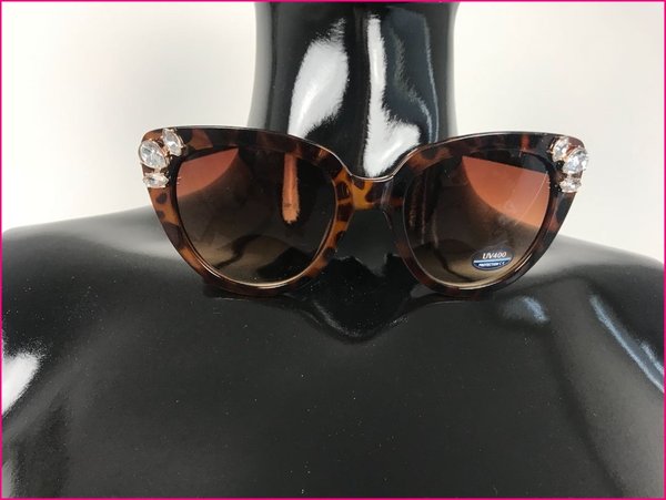 Sunglasses cat eyes animalier con pietre color marrone.