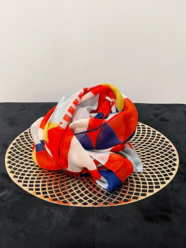 Foulard fantasia geometrica rosso.