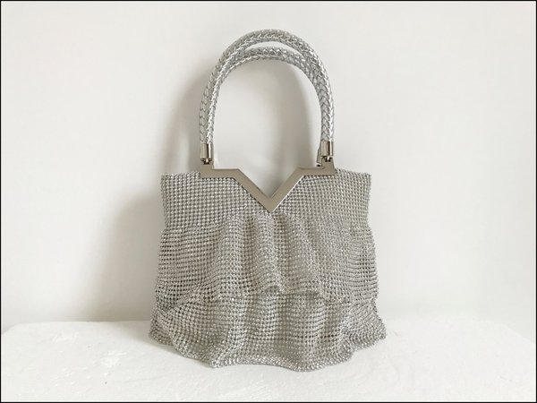 Minibag argentata in swarovski. ( 21x15x7 )