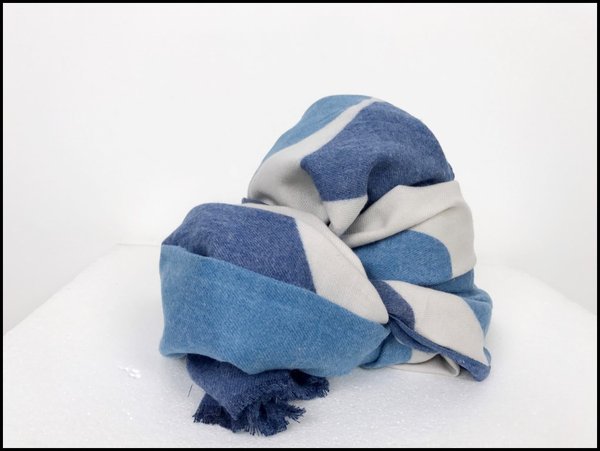 Calda pashmina cuori tonalità del blu.