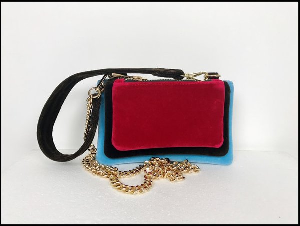 Mini bag 3 spazi azzurro, nero, rosso con tracolla dorata. ( 23x14x2 )
