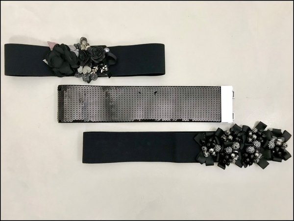 Cinture elasticizzate con fiori applicati (h7cm) e cintura nera in paillettes (h8cm)