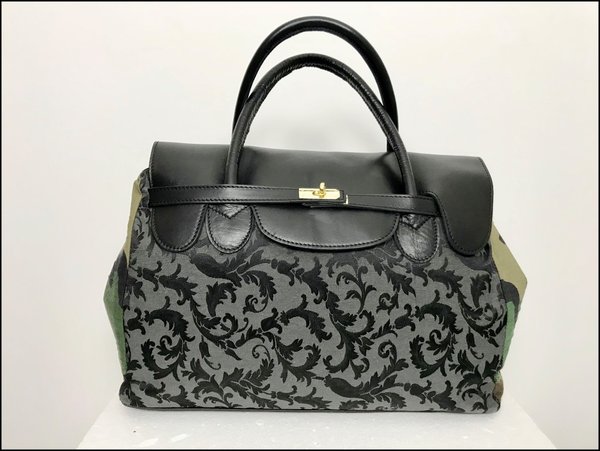 Borsa damascata grigia con lati camouflage verdi.  ( 43x29x19 )