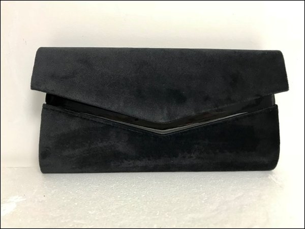 Pochette nera in velluto e vernice. ( 26x15x3 )